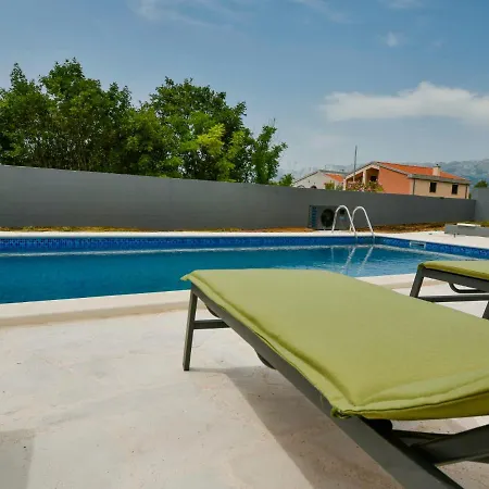 Apartman Ilux-2 By Interhome