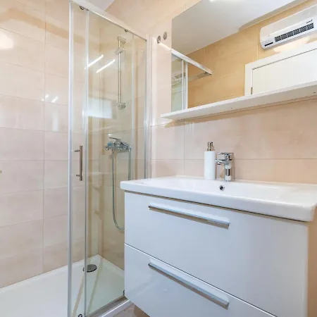 Ilux-2 By Interhome *